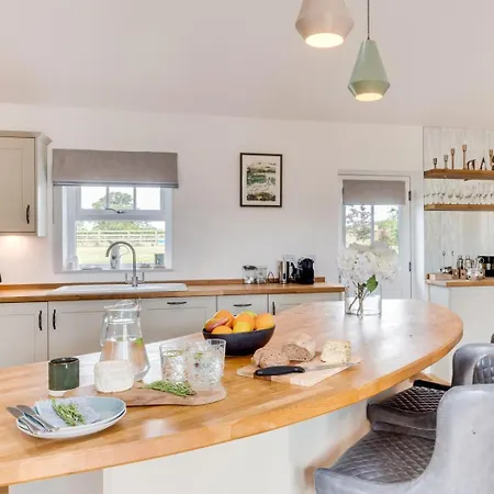 1 Bed In Middlesbrough Oc-74950 Great Broughton