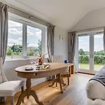 1 Bed In Middlesbrough Oc-74950 Feriehus *